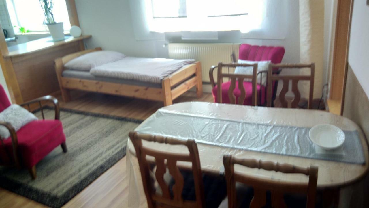 "Klein Und Fein"-Monteurzimmer Pohlheim Eksteriør billede